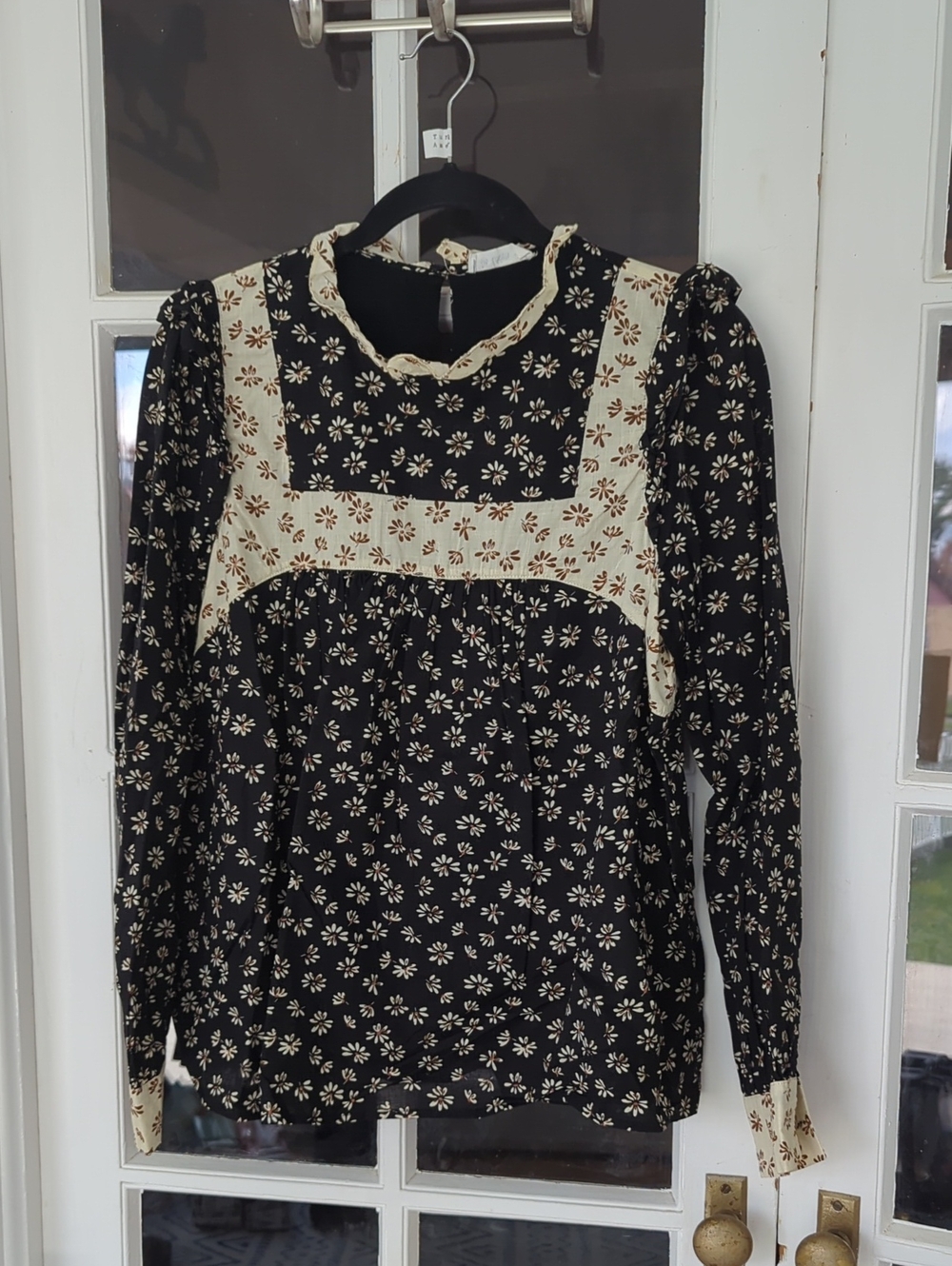 In Bloom - Floral Print Blouse In Black & Cream